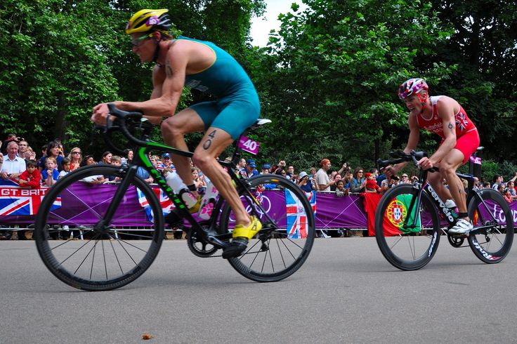 Cyclists taking part in london triathlon race